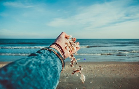 San Felipe - Creating a beach necklace 