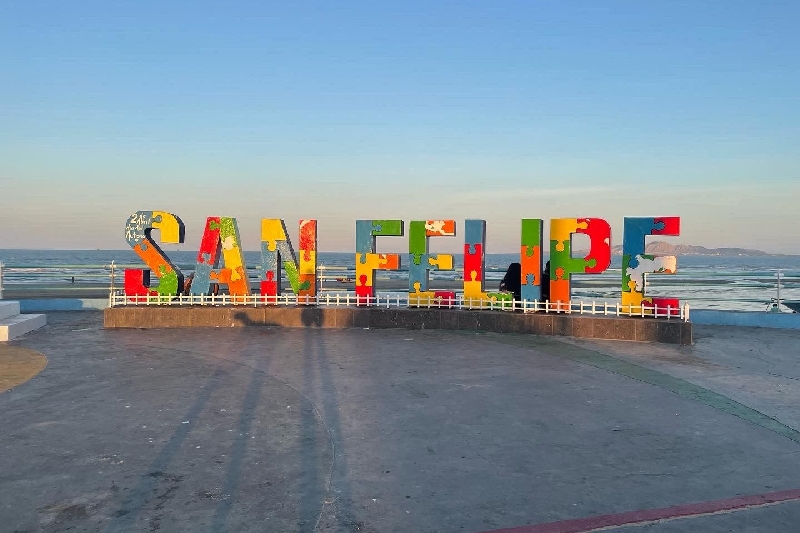 san-felipe-sign-sunset-town-baja-california