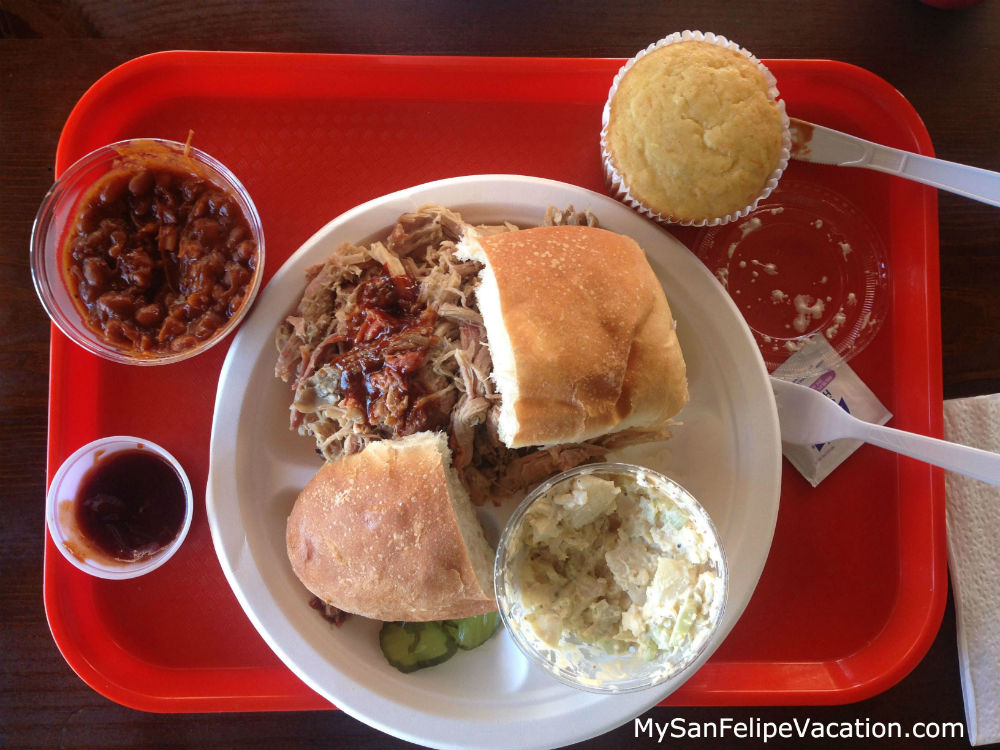 Smokin jo's BBQ San Felipe - Pulled pork sandwich